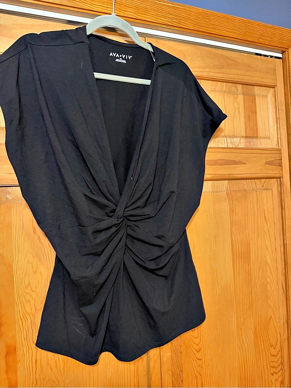 AVA & VIV Black Gathered Front Blouse Size XL